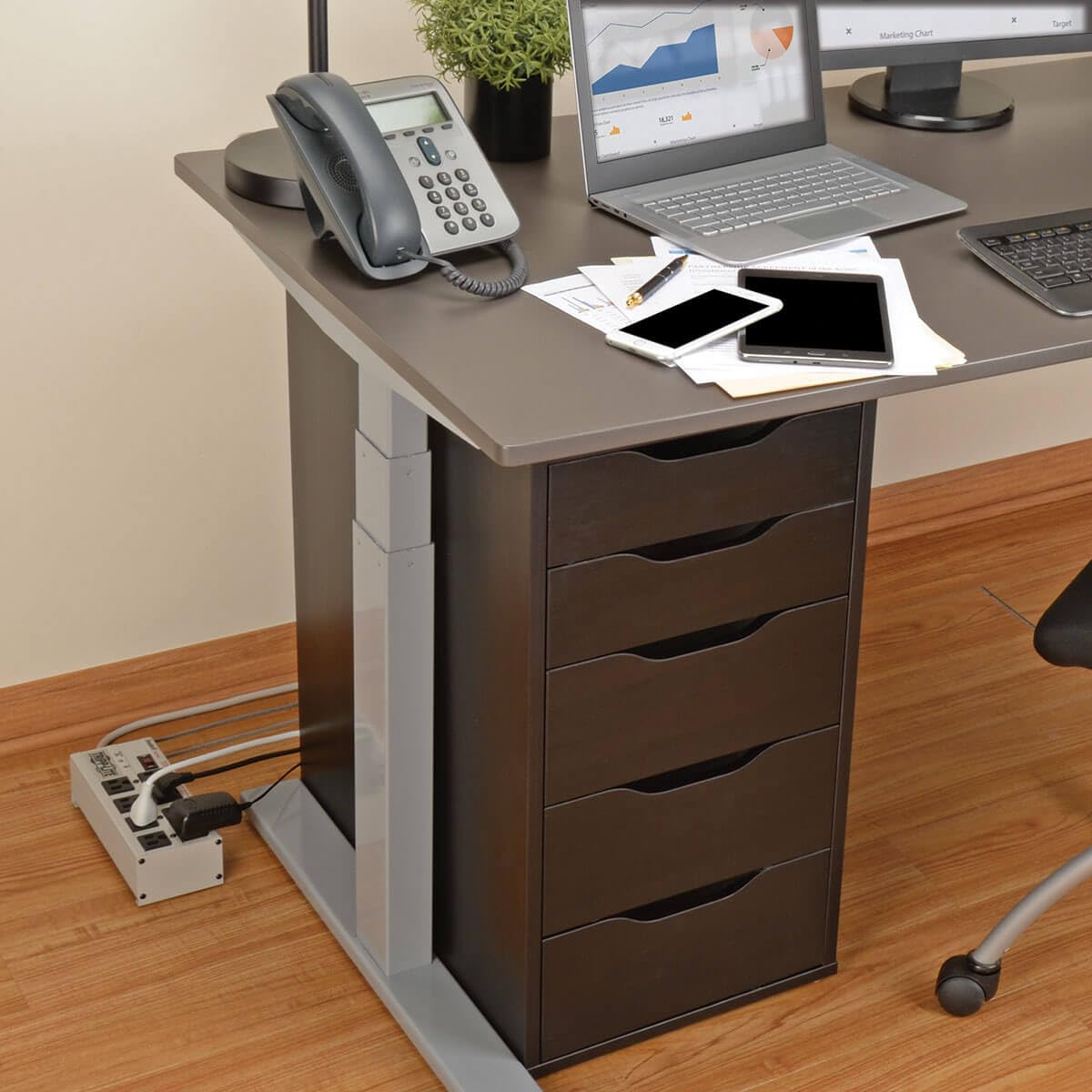 Tripp Lite Isobar 8 Outlet Surge Protector Power Strip with 12ft Cord Right Angled Plug and Lifetime Warranty - View 5 of 8