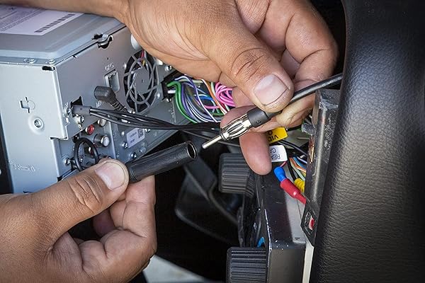 Scosche SCOSCHE UAA3 Multi-Vehicle Antenna Adapter: Universal Fit & Easy Installation - View 11 of 11