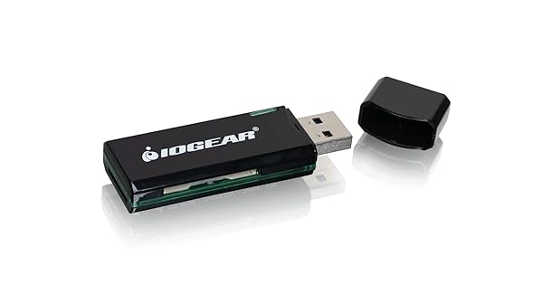 IOGEAR IOGEAR SuperSpeed USB 3.0 SD/Micro SD Card Reader/Writer GFR304SD - Fast Data Transfer & Compatibility - View 3 of 5