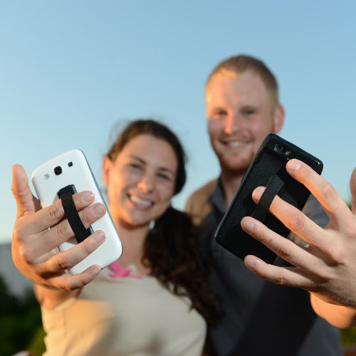 LOVEHANDLE LOVEHANDLE Universal Phone Grip: Black Elastic Strap for Smartphones & Mini Tablets - Secure & Stylish - View 7 of 8