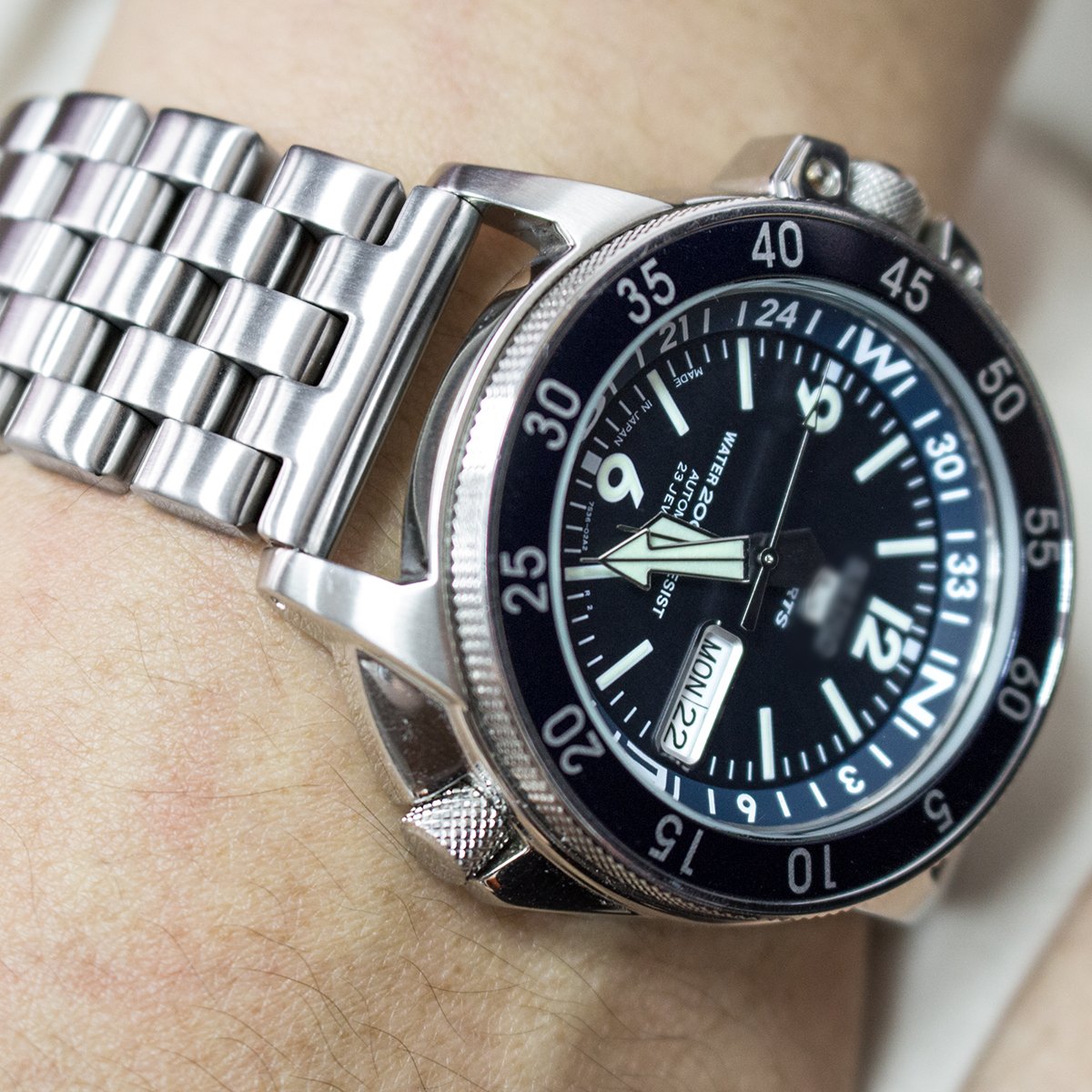 22mm Metal Band by MiLTAT MiLTAT 22mm Straight End Universal Watch Band with Engineer Screw-Links Design for Durable and Stylish Timepiece Replacement - View 2 of 4