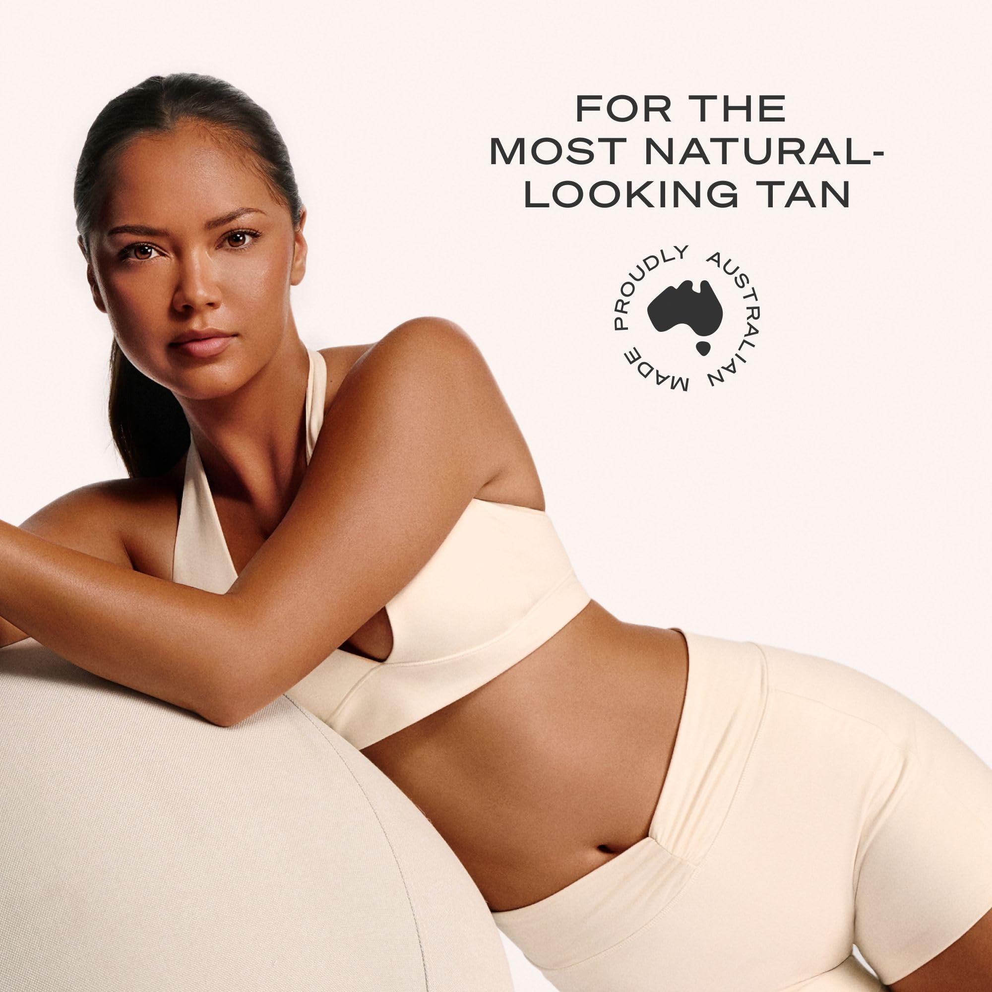 Loving Tan Deluxe Bronzing Mousse Ultra Dark for a Flawless Sun-Kissed Glow - View 4 of 7
