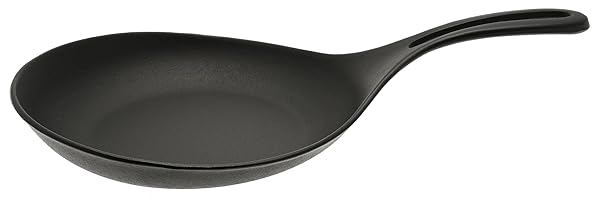 Iwachu Iwachu Medium Iron Omelette Pan: Perfect for Fluffy Omelettes & Durable Cooking