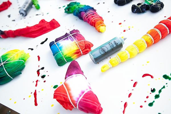TULIP Create Stunning Designs with Tulip One-Step Tie-Dye Kit Kaleidoscope - 12 Vibrant Colors for Endless Creativity! - View 5 of 8