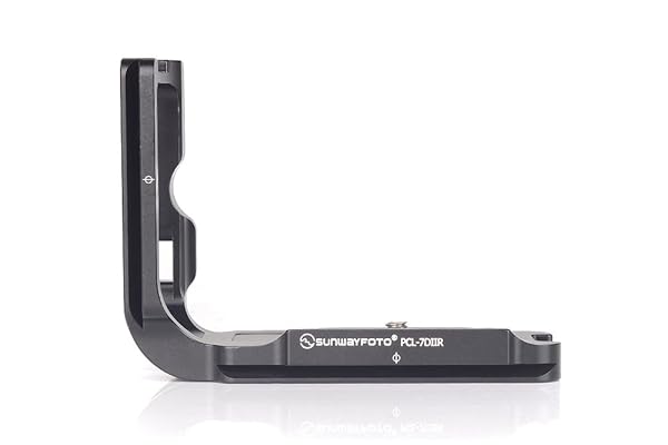 SUNWAYFOTO Buy SUNWAYFOTO PCL-7DIIR L Plate for Canon 7D Mark II - Arca & RRS Compatible - View 3 of 10