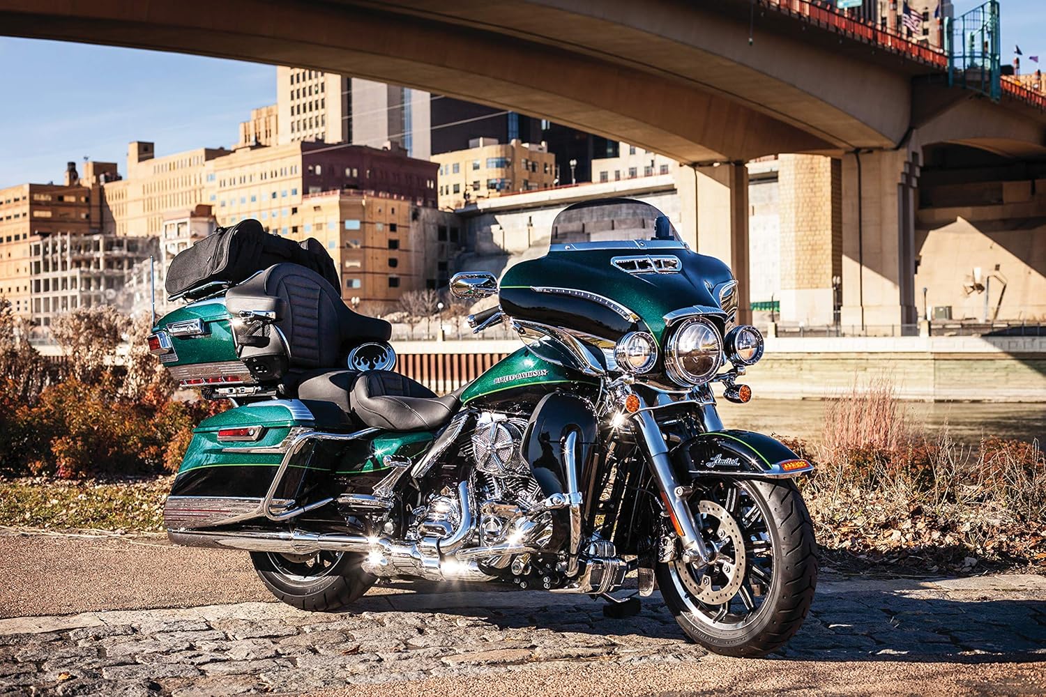 Kuryakyn Kuryakyn 1692 Passenger Drink Cup Holder for 2014-19 Harley Davidson Touring Trike Motorcycles Right Side Chrome - View 3 of 6