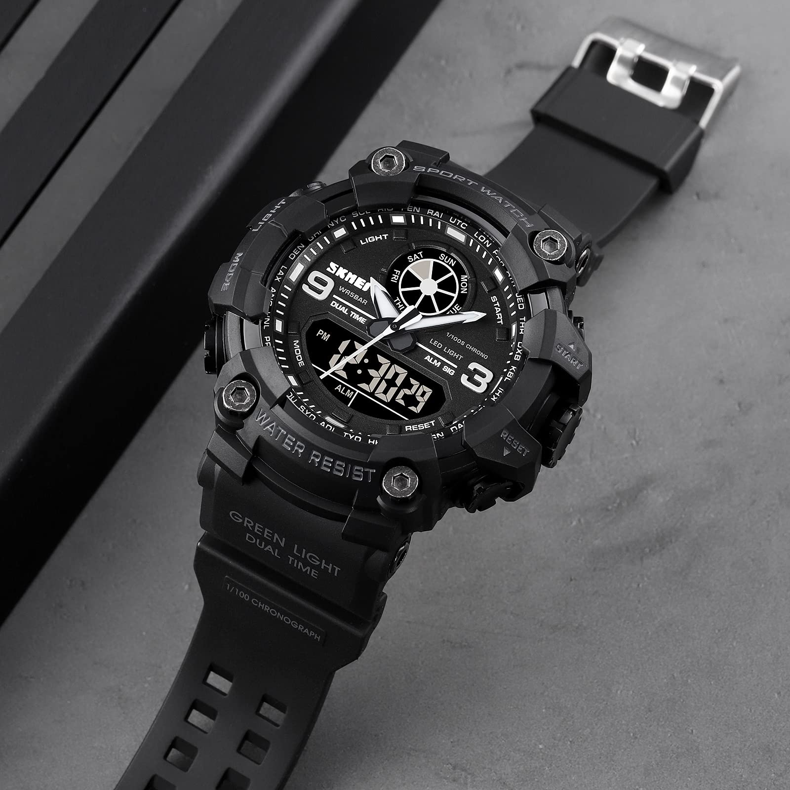 Fanmis Men's Military Waterproof Quartz Sport Watch with Analog Display and LED Multifunctional Features - View 3 of 6