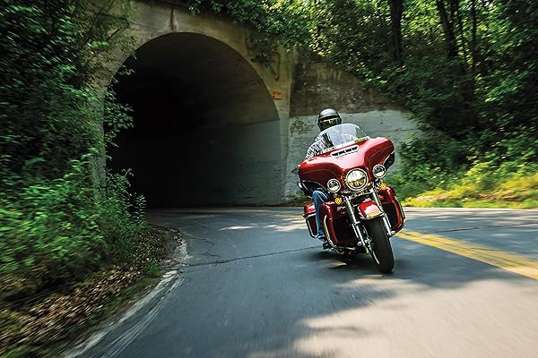 Kuryakyn Upgrade Your Harley: Kuryakyn 1387 Chrome Windshield Trim for 2014-19 Models - View 4 of 10