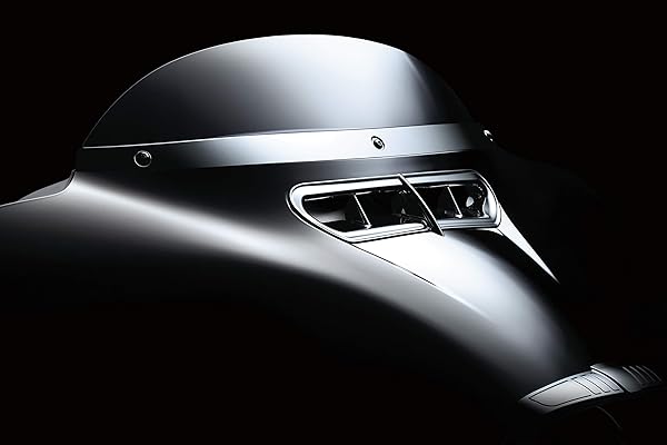 Kuryakyn Upgrade Your Harley: Kuryakyn 1387 Chrome Windshield Trim for 2014-19 Models - View 6 of 10