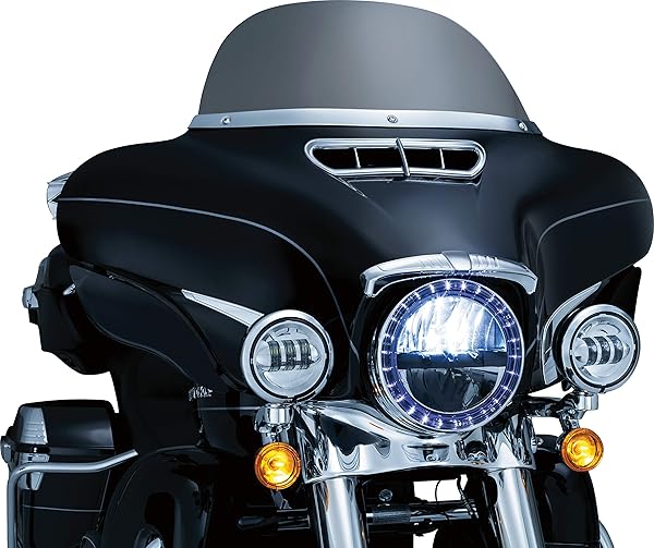 Kuryakyn Upgrade Your Harley: Kuryakyn 1387 Chrome Windshield Trim for 2014-19 Models - View 7 of 10