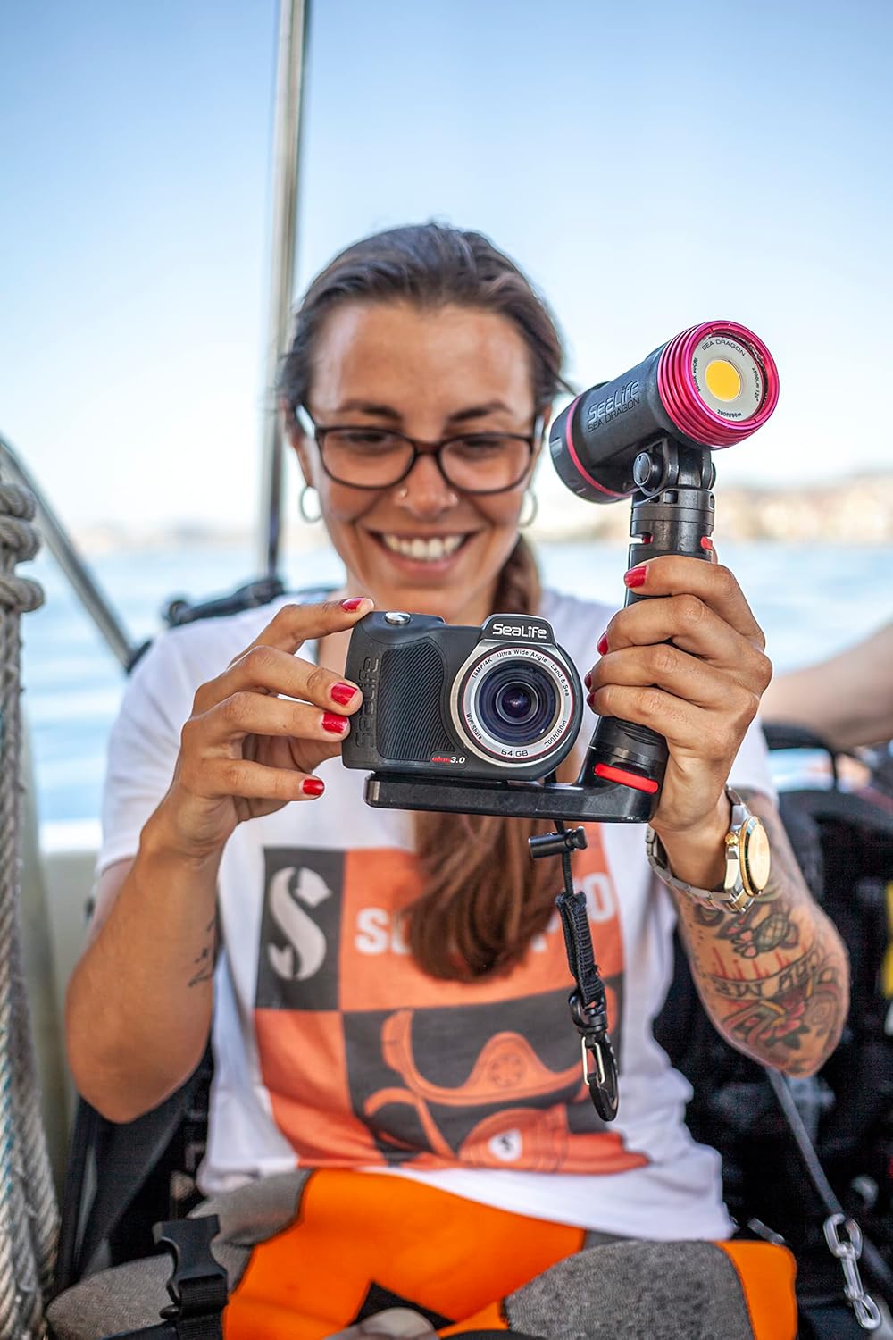 SeaLife Sea Dragon 2500F High Performance Underwater Camera for Stunning Marine Photography - View 2 of 9