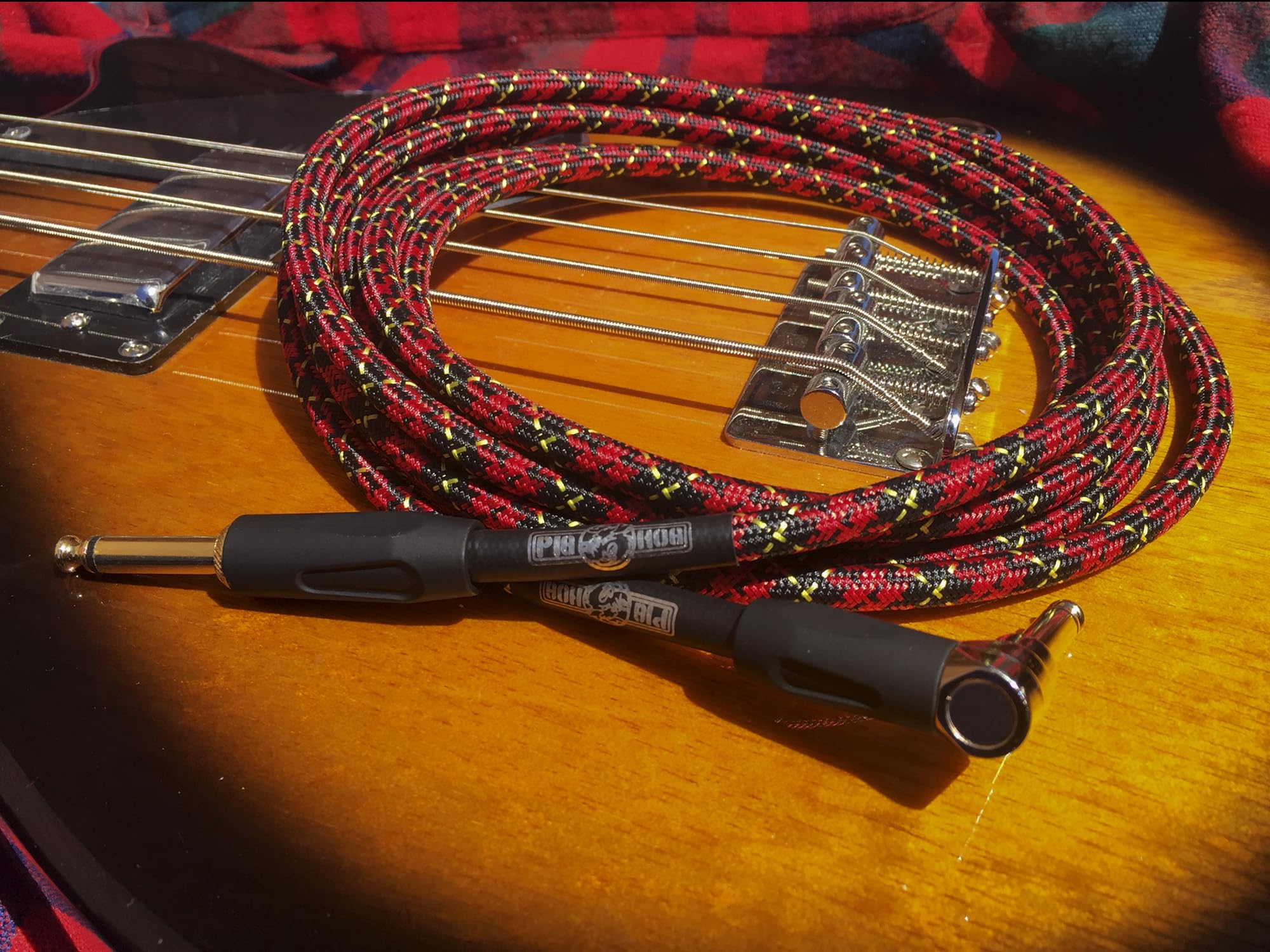 Pig Hog PCH10PLR 10 Feet 1/4 Straight to 1/4 Right-Angle Tartain Plaid Guitar Cable - View 2 of 2