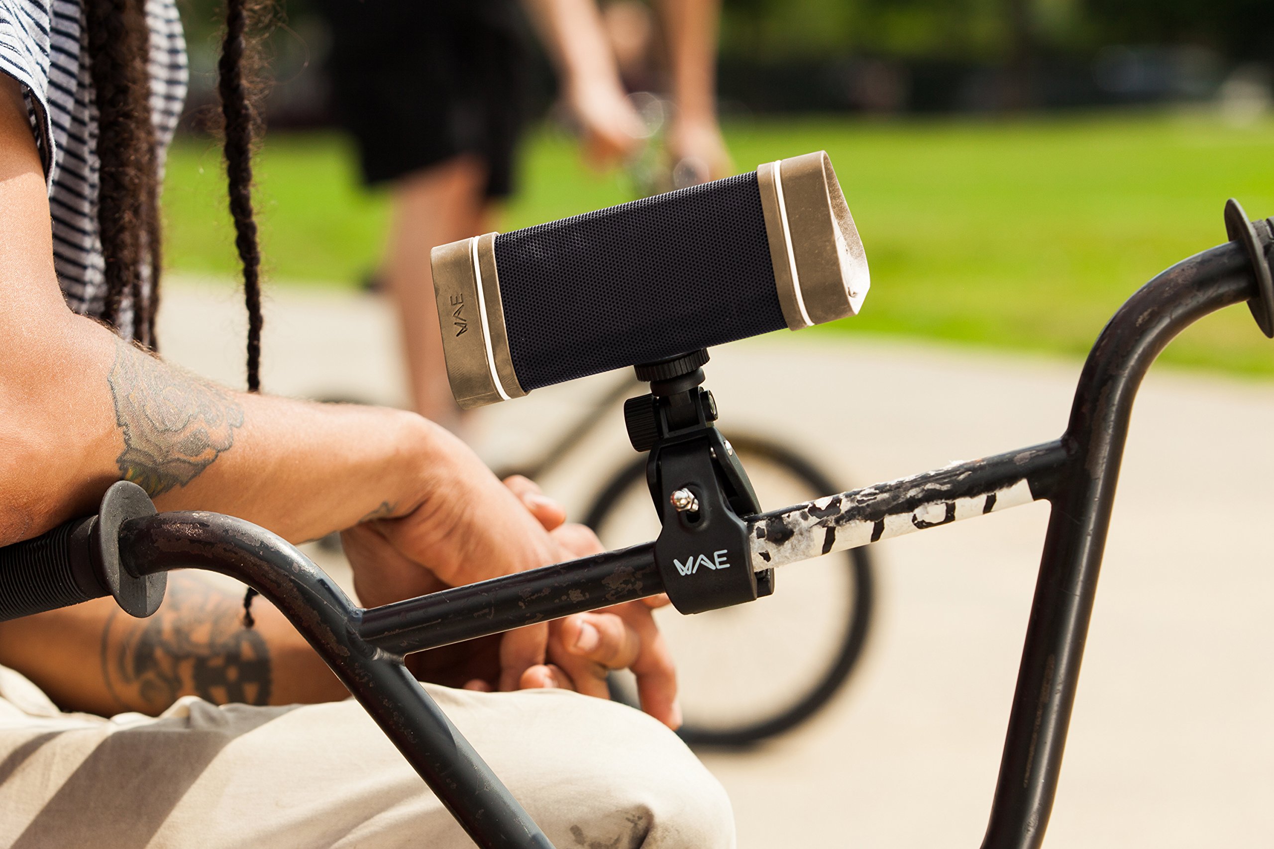 Hercules Hercules WAE OUTDOOR 04PLUS PACK Bluetooth Speaker with Mounts in Anthracite and Light Camel for Outdoor Adventures - View 5 of 6