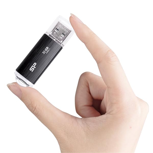 SP Silicon Power Silicon Power 32GB Blaze B02 USB 3.0 Flash Drive - Fast, Reliable Storage in Sleek Black - View 8 of 9