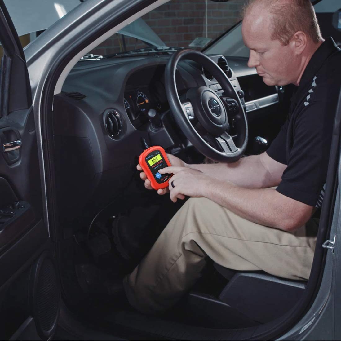 Autel MaxiScan MS300 OBD2 Scanner Engine Fault Code Reader for All OBD II Cars Since 1996 Red - View 7 of 9