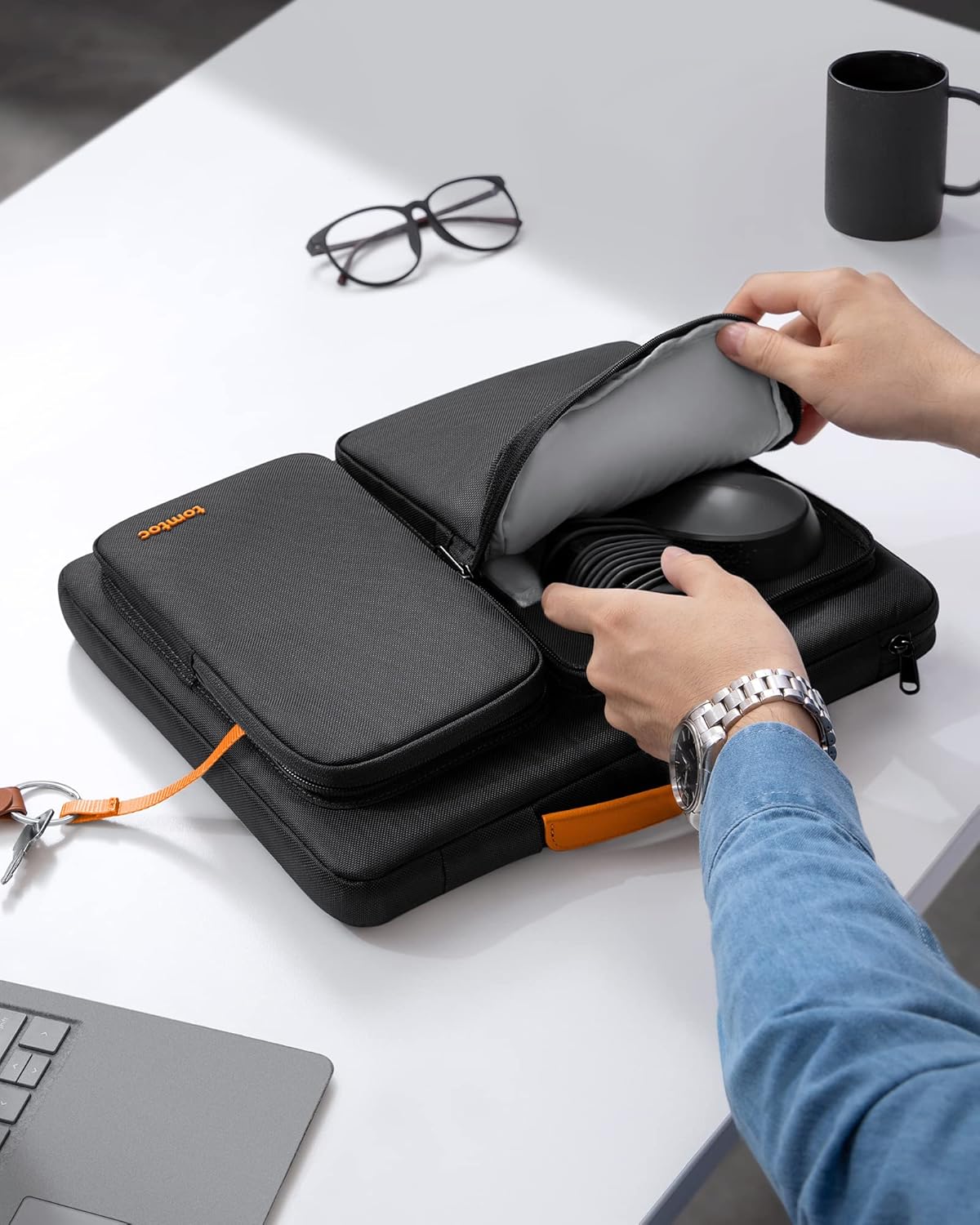 tomtoc tomtoc 360 Protective Laptop Case for 15.6 to 16.2 Inch Acer Aspire Lenovo Legion Razer Blade Dell Inspiron LG Gram Asus Thinkpad Chromebooks - View 9 of 9