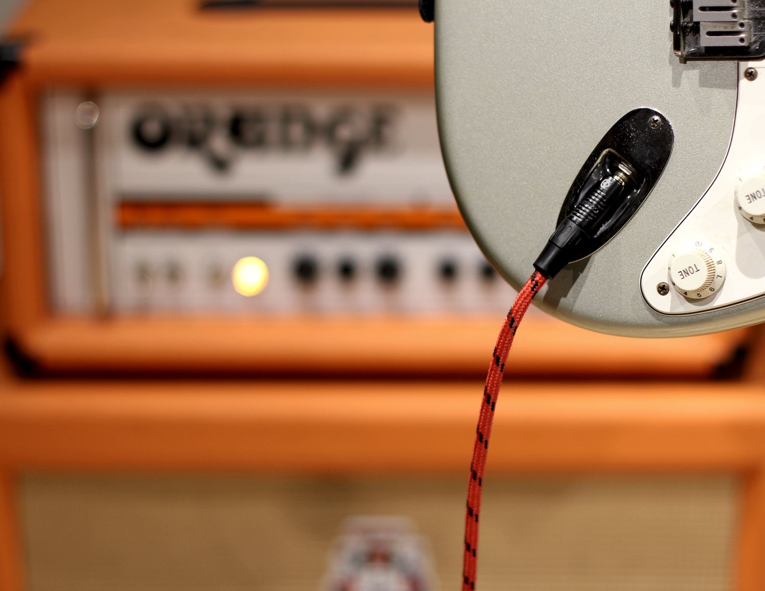 KLIQ 10 Ft Guitar Instrument Cable Custom Series with Premium Rean Neutrik Gold Plugs Red Black Tweed - View 7 of 7