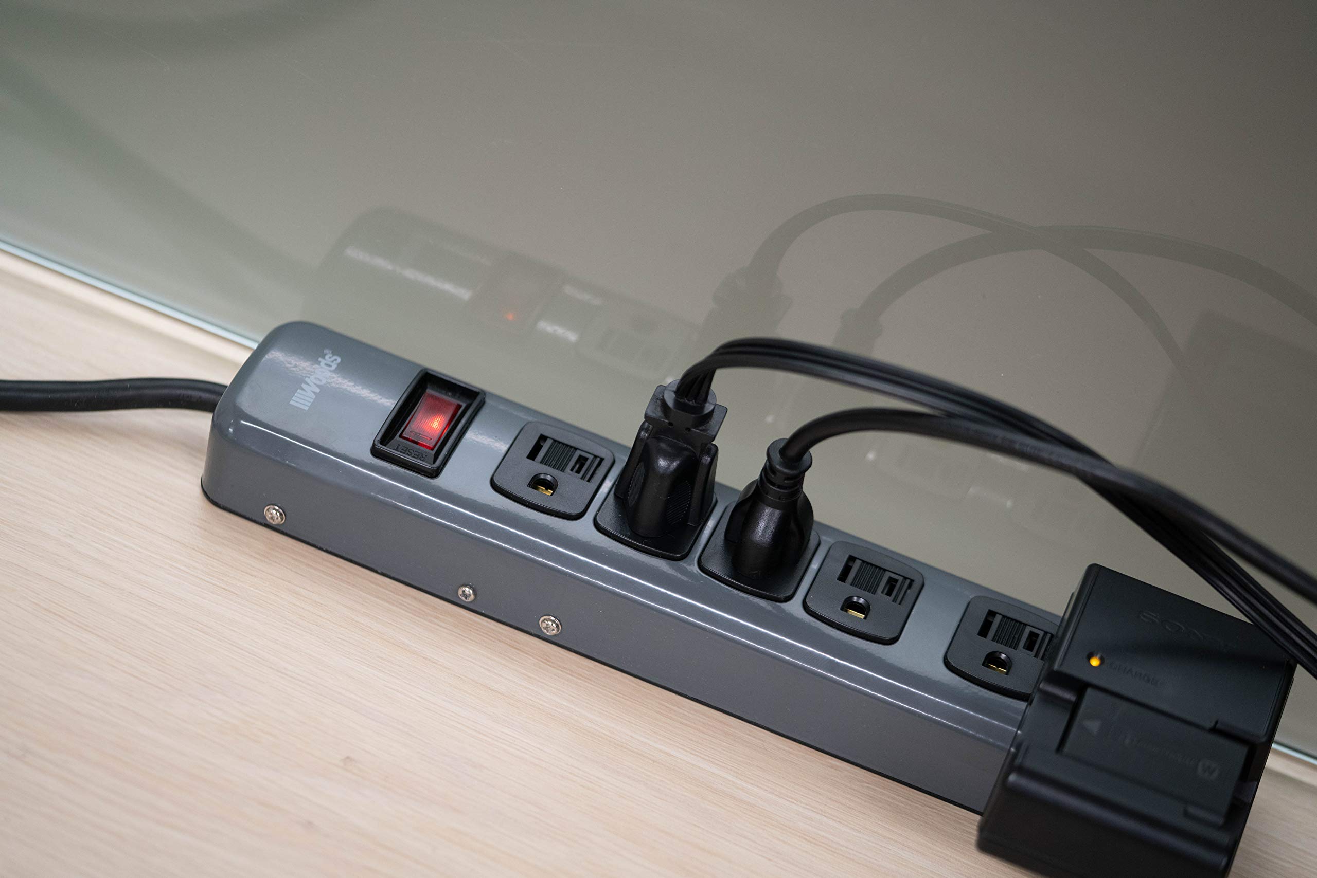 Woods 41386 Metal Power Strip with 6 Outlets and 5 Foot Cord for Safe Power Distribution and Circuit Protection - View 2 of 4