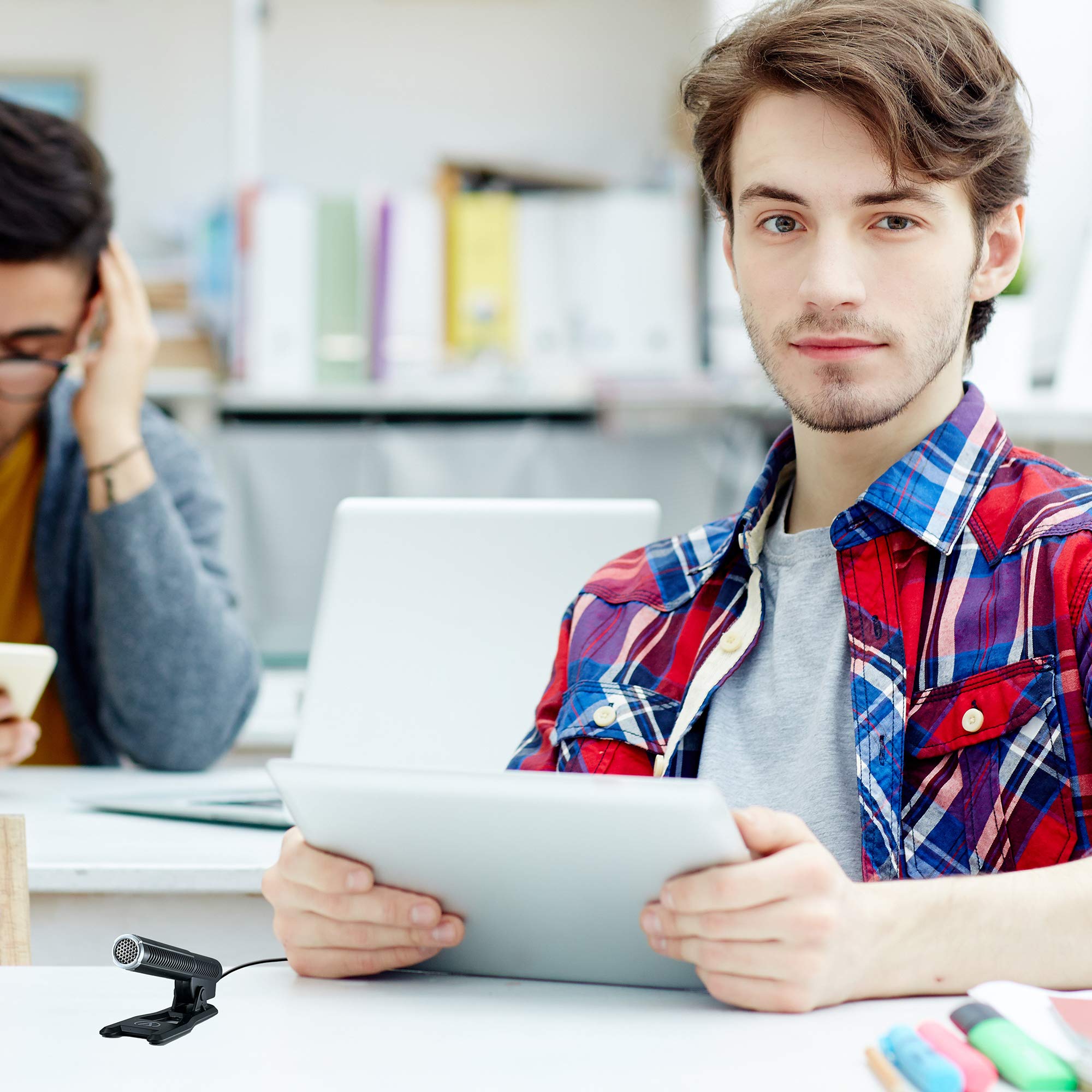 Andrea Communications C1 1033300 Mobile Directional Shotgun Microphone with 3.5mm TRRS Plug and Adjustable Tilt for Smartphones and Laptops - View 6 of 8