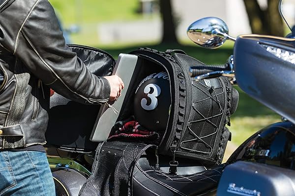 Kuryakyn Shop Kuryakyn 5284 Momentum Road Warrior Motorcycle Luggage - Weather Resistant Bag with Sissy Bar Straps - View 8 of 9