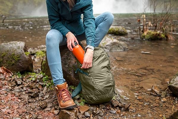 CamelBak CamelBak Eddy Plus 32 oz Vacuum Stainless Insulated Water Bottle White for Ultimate Hydration and Temperature Control - View 8 of 8