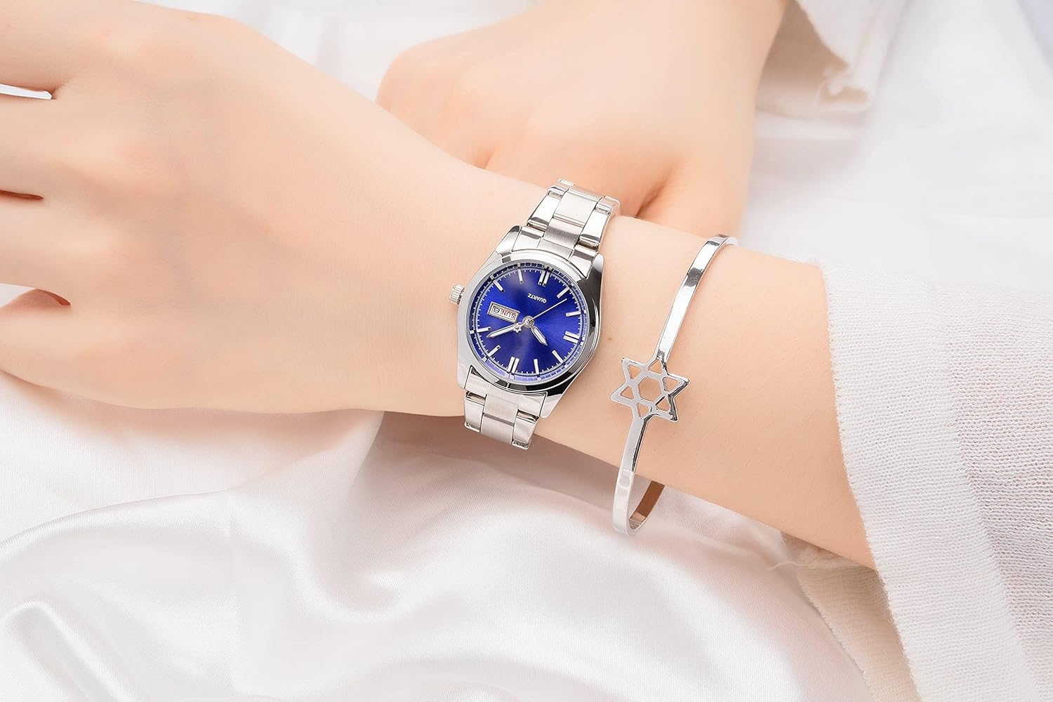 CARLIEN Carlien Women's Luxury Luminous Waterproof Calendar Stainless Steel Dress Quartz Watch Blue - View 5 of 9