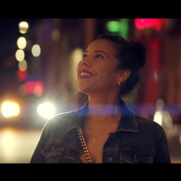 Sirui SIRUI 75mm F1.8 Anamorphic Lens for X Mount - Capture Stunning Blue Flare Effects - View 3 of 9