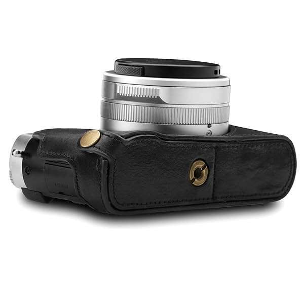 MegaGear MegaGear MG1603 Leather Camera Half Case for Leica D-Lux 7 - Durable & Stylish Protection in Black - View 4 of 9