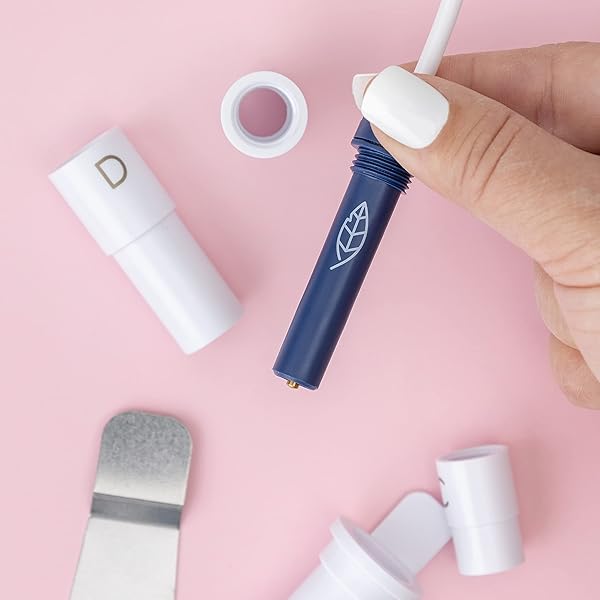 We R Memory Keepers We R Memory Keepers Foil Quill Pen Bold Tip for Creative Crafting and DIY Projects - View 4 of 8