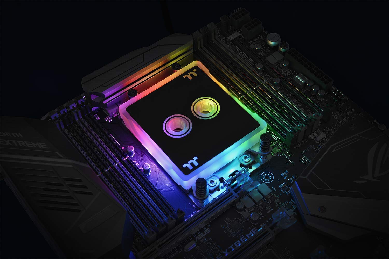 Thermaltake Thermaltake Pacific W6 RGB Water Block for AMD Ryzen Threadripper TR4 - 16.8M Colors, Alexa & Razer Chroma Sync - View 8 of 9