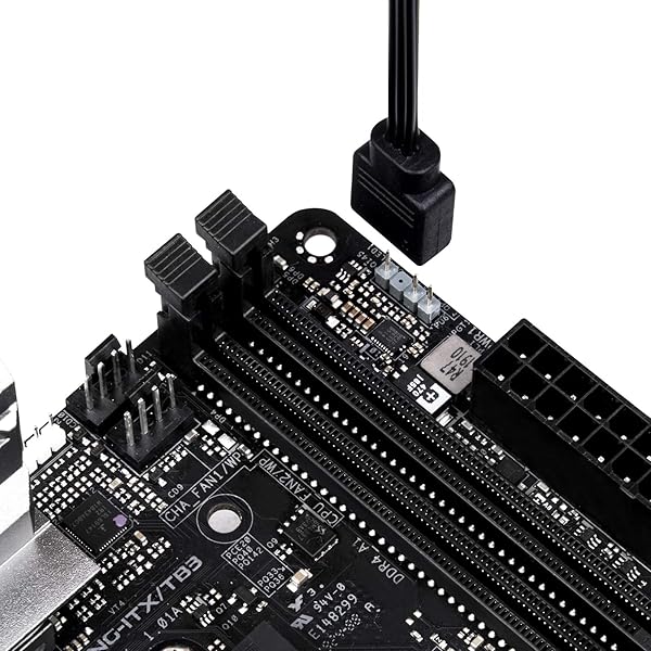 SilverStone SilverStone Technology CPL02-E 8-in-1 RGB Hub for 8 RGB Strips or Devices High Performance and Versatile Lighting Solution - View 6 of 9