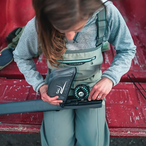 Temple Fork Outfitters "8wt 9'0" 4pc NXT Black Label Fly Rod Kit - Ultimate Performance & Durability" - View 7 of 7