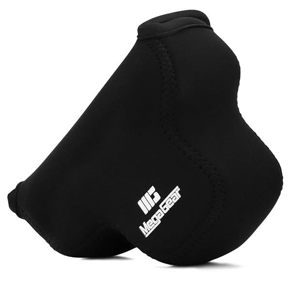 MegaGear Ultra Light Neoprene Camera Case for Canon EOS M6 Mark II - MegaGear MG1753 (15-45mm) - Black - View 3 of 9