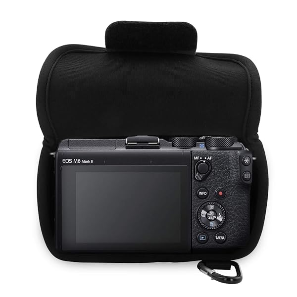 MegaGear Ultra Light Neoprene Camera Case for Canon EOS M6 Mark II - MegaGear MG1753 (15-45mm) - Black - View 7 of 9