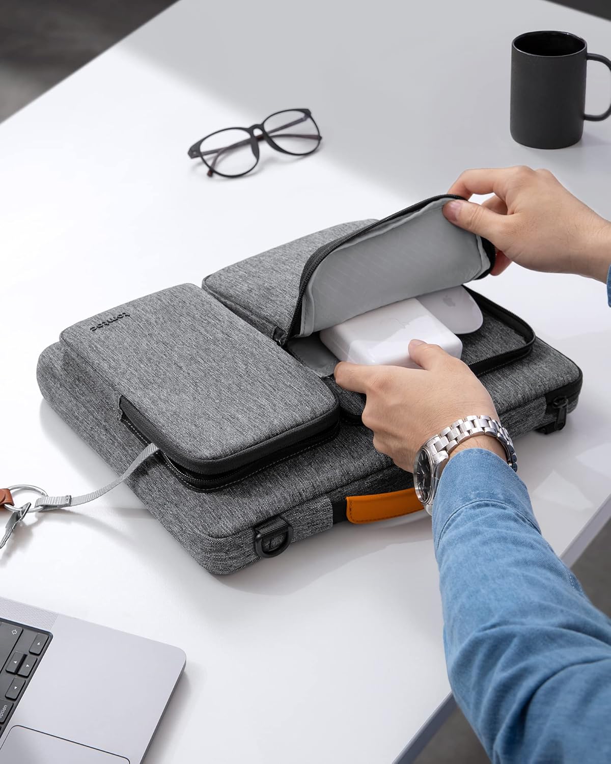tomtoc Tomtoc 360 Protective Laptop Shoulder Bag for 16 inch MacBook Pro and Dell XPS 15 Water Resistant Sleeve for Razer Blade 16 Surface Book 3 - View 8 of 8