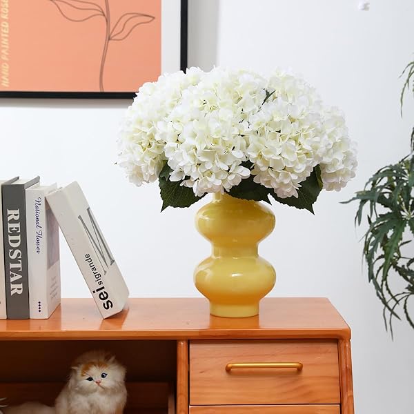 Tifuly Tifuly White Hydrangea Artificial Flowers 5 pcs Realistic Long Stem Fake Silk Bouquets for Wedding Party Home Office Decor - View 7 of 10