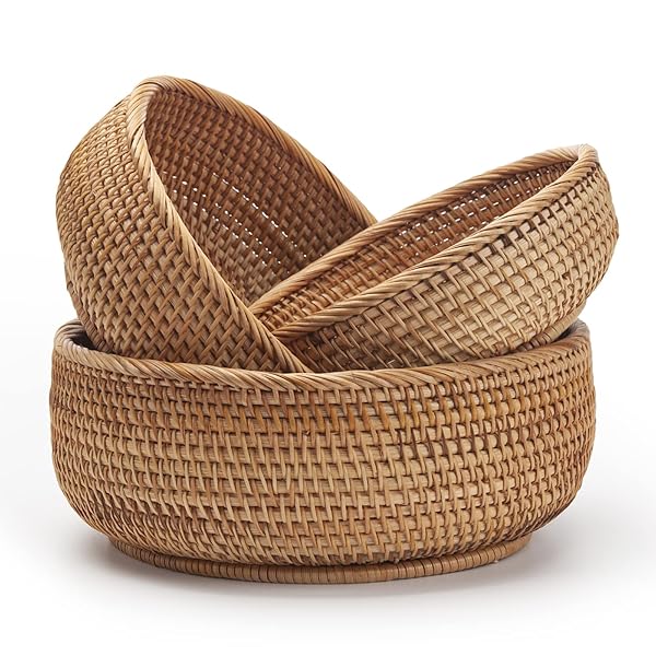 DECRAFTS Round Rattan Fruit Baskets Set of 3 Woven Storage Bowls Key Holder Stackable for Kitchen Tabletop Natural Design