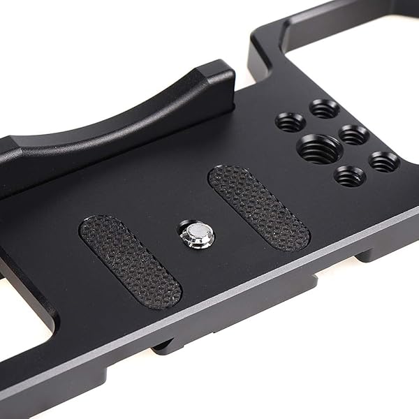 foto4easy Foto4easy Camera Cage Stabilizer Aluminum Alloy Video Cage with Cold Shoe and Top Handle Grip for DSLR Panasonic S1 S1H S1R - View 6 of 10