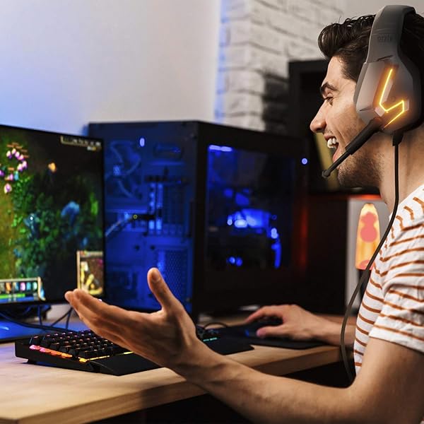 Orzly Orzly Hornet RXH-20 Vesuvius Gaming Headset: Noise Cancelling for PS5, Xbox, Switch & PC - Stereo Sound & Comfort - View 10 of 10