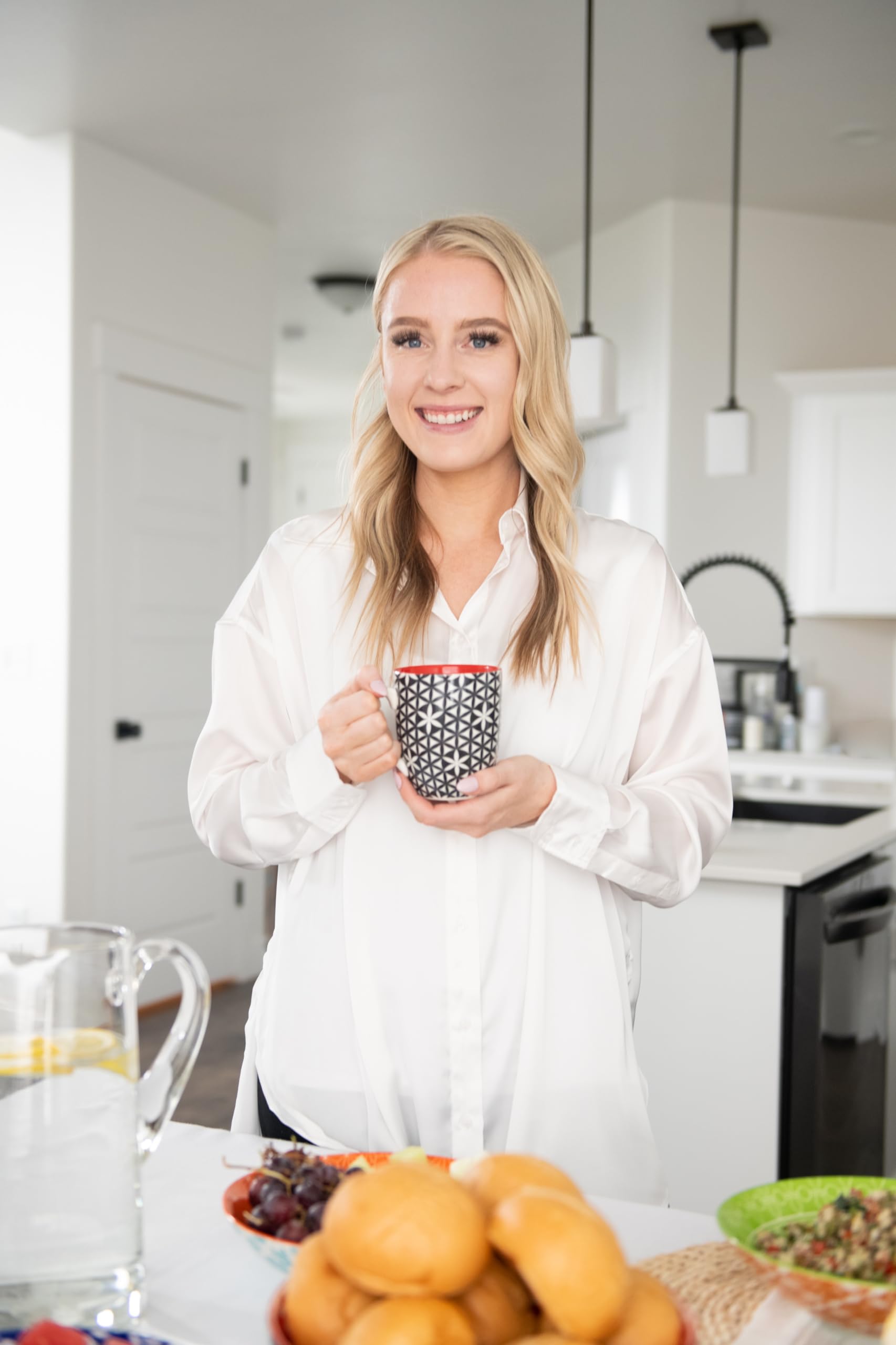 Annovero Large Coffee Mug Set of 6 Porcelain Cups Microwave Dishwasher Safe Chip Resistant for Tea Cocoa or Hot Chocolate 16 Ounce Capacity - View 2 of 8