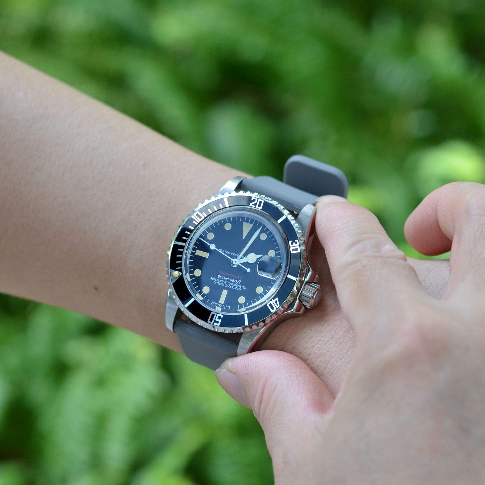 WOCCI 22mm Silicone Watch Band Purple Soft Rubber Replacement Strap with Rose Gold Buckle Quick Release - View 6 of 8