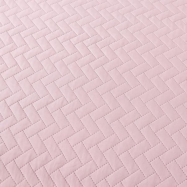 MERRY HOME MERRY HOME King Quilt Set Lightweight 3-Piece Bedding Set Solid Pink 320GSM Summer Quilt Cover 92x104 Inches - View 4 of 7