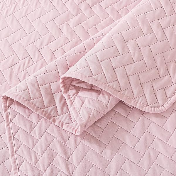 MERRY HOME MERRY HOME King Quilt Set Lightweight 3-Piece Bedding Set Solid Pink 320GSM Summer Quilt Cover 92x104 Inches - View 5 of 7