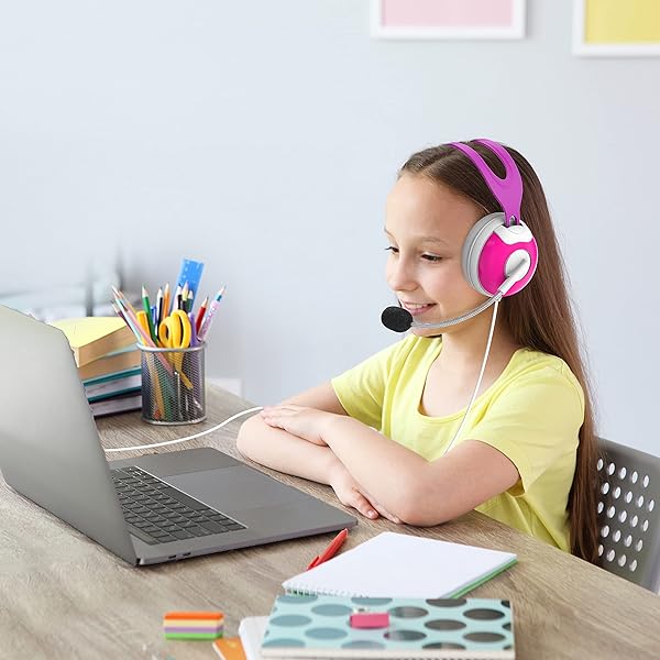 Thore Thore Kids Headphones with Boom Mic & Volume Control - Perfect for Online School (Pink) - View 8 of 9