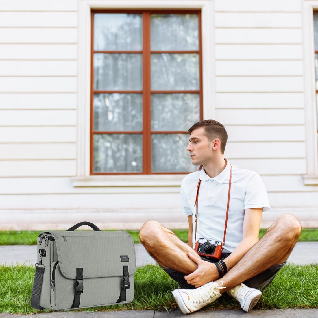 MATEIN MATEIN School Bag and Laptop Messenger Bag for Men Large Crossbody Satchel for College Students and Office Use in Grey - View 3 of 8