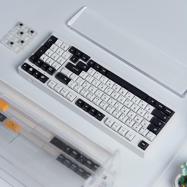Sumgsn 133 Keys Japanese Keycap Set Cherry Profile Dye Sub PBT Black White Compatible with 61 64 87 104 108 Cherry MX Switches Mechanical Keyboard - View 5 of 9