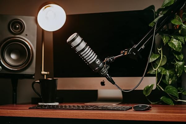 512 Audio Warm Audio 512 Adjustable Microphone Boom Arm for Podcasting, Streaming & Recording - View 9 of 9