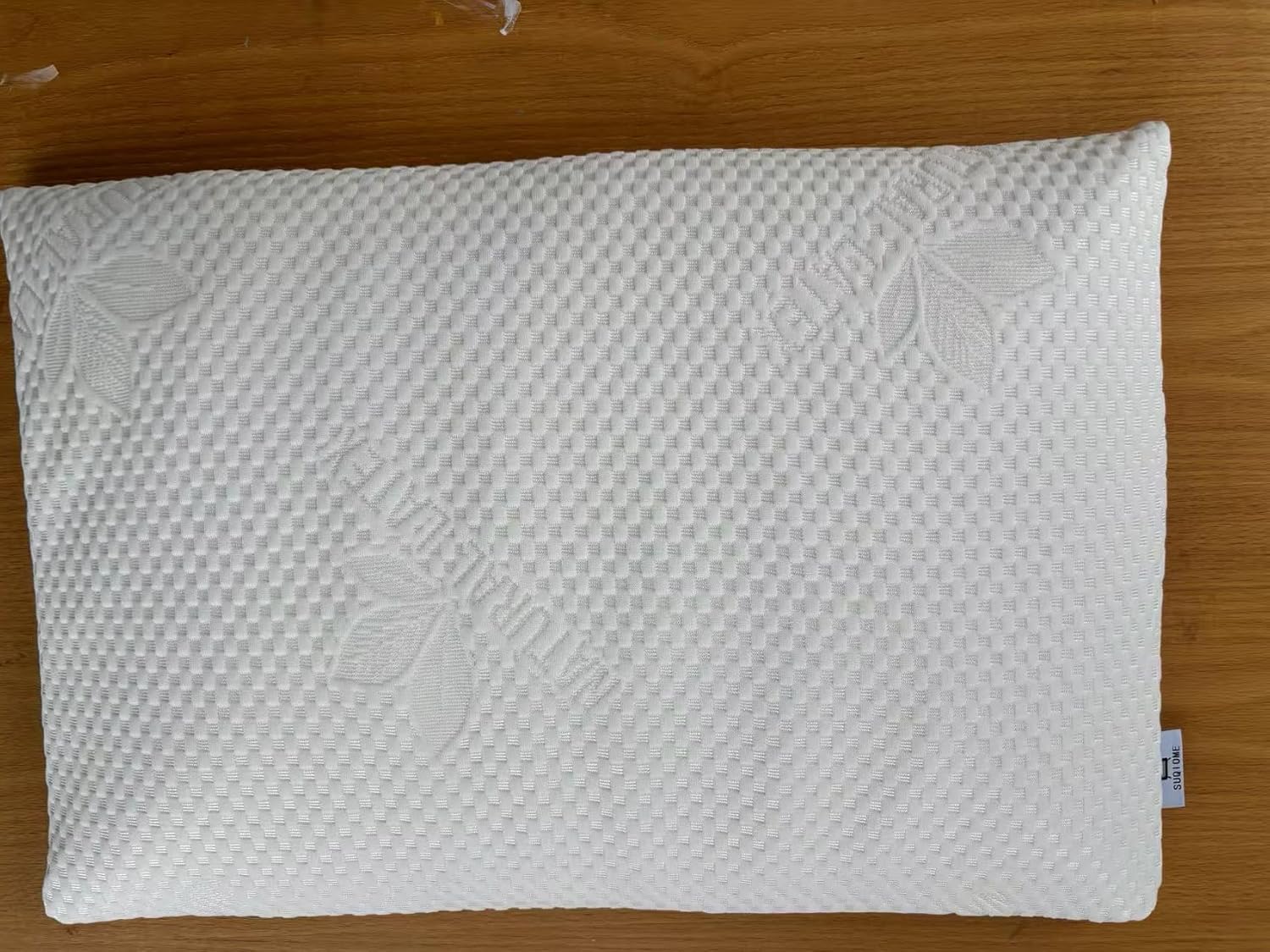 SUQ I OME SUQ I OME Slim Sleeper Thin Latex Pillow for All Sleep Positions Firm Low Profile 23x15.7x2.7 inch Cube White - View 7 of 9