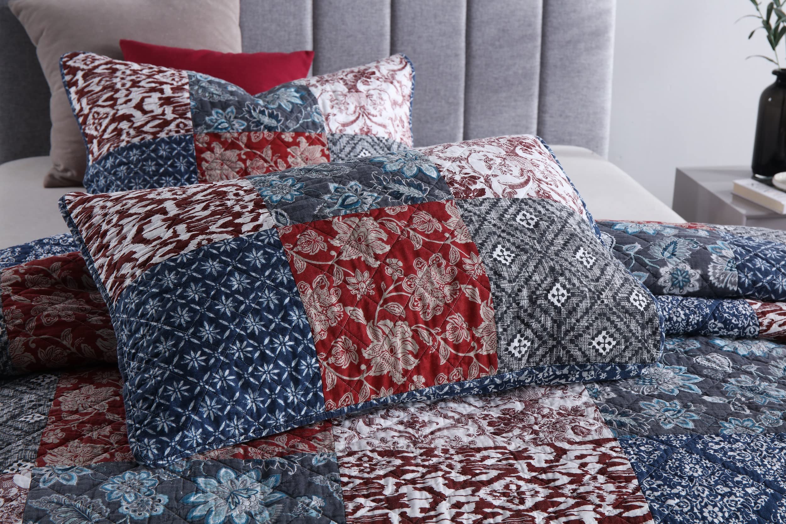 Yvooxny Yvooxny King Size Quilts Lightweight Reversible Coverlet Set Bohemian Floral Patchwork Bedding for All Seasons - View 7 of 7