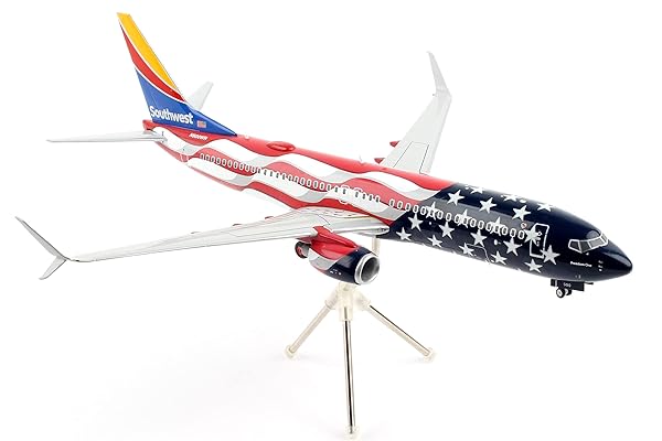 GeminiJets GeminiJets Southwest Airlines Boeing 737-800 Freedom One N500WR Scale 1:200 Model Aircraft